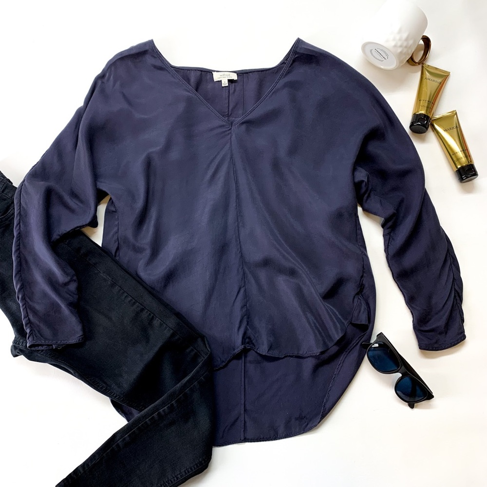 Wilfred Aritzia V-Neck High-Low Solid Blouse